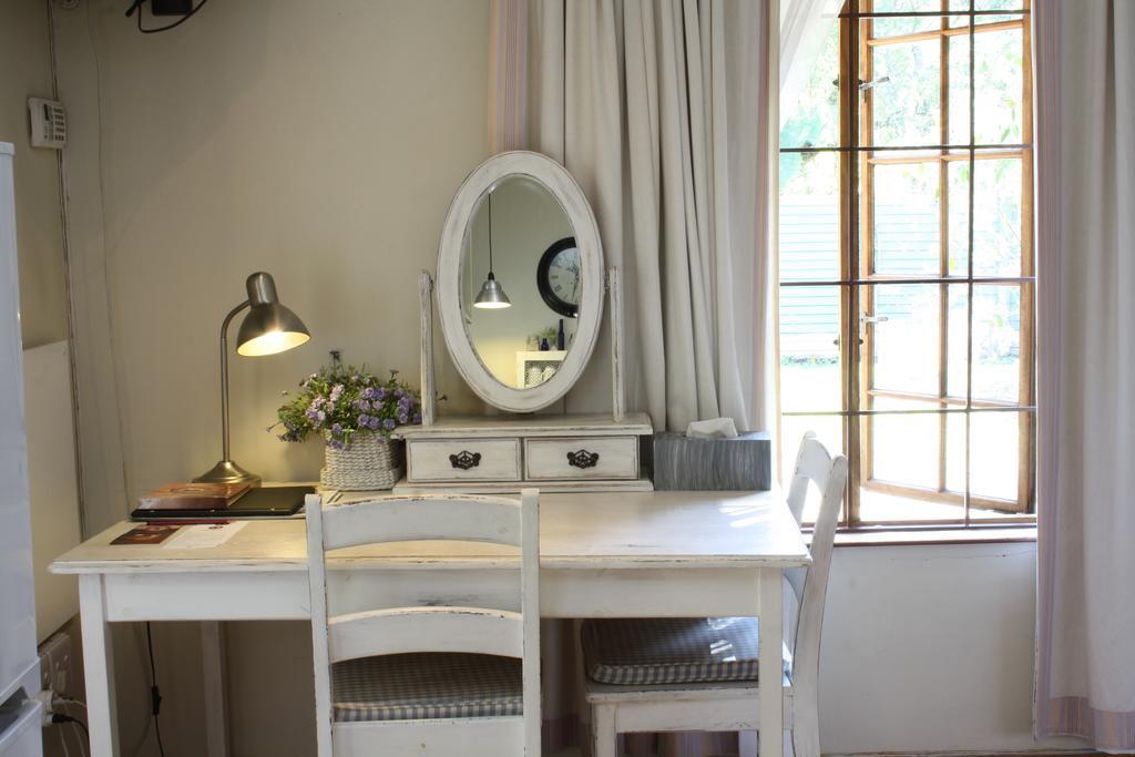 Babbling Brook Bed & Breakfast Питърмарицбург Екстериор снимка